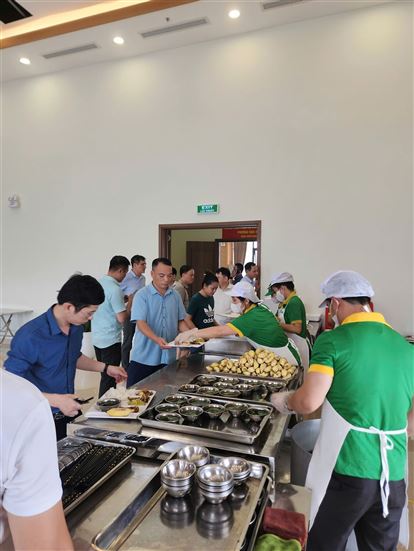 VAS Group phục vụ cơm văn phòng tại Trung tâm Hành chính công Vạn Xuân - Thái Nguyên